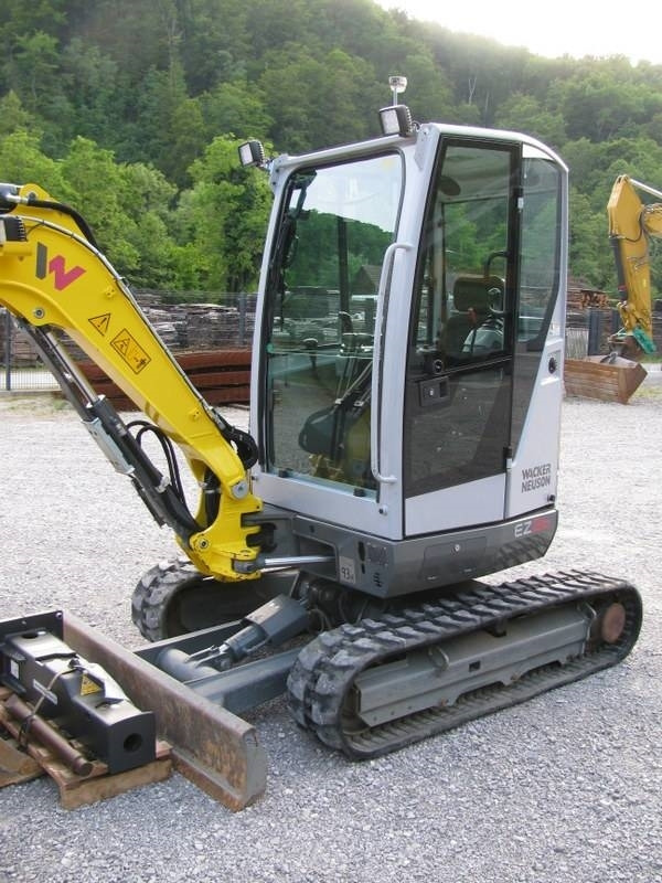 Wacker Neuson EZ26 2 žlici + NOVO kladivo - Minibagger: das Bild 2 Wacker Neuson EZ26 2 žlici + NOVO kladivo - Minibagger: das Bild 2