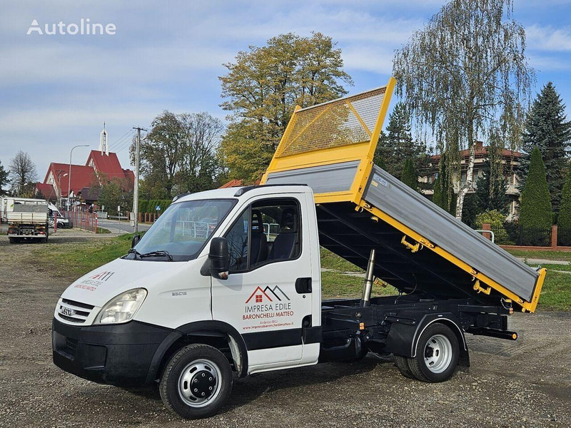 Iveco Daily 35c-15 3 way tipper - Kipper Transporter: das Bild 3 Iveco Daily 35c-15 3 way tipper - Kipper Transporter: das Bild 3