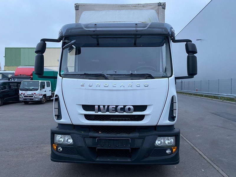Iveco EuroCargo 140E18 + Tail lift - Abschleppwagen: das Bild 2 Iveco EuroCargo 140E18 + Tail lift - Abschleppwagen: das Bild 2
