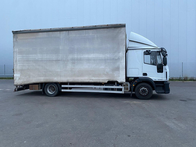 Iveco EuroCargo 140E18 + Tail lift - Abschleppwagen: das Bild 4 Iveco EuroCargo 140E18 + Tail lift - Abschleppwagen: das Bild 4