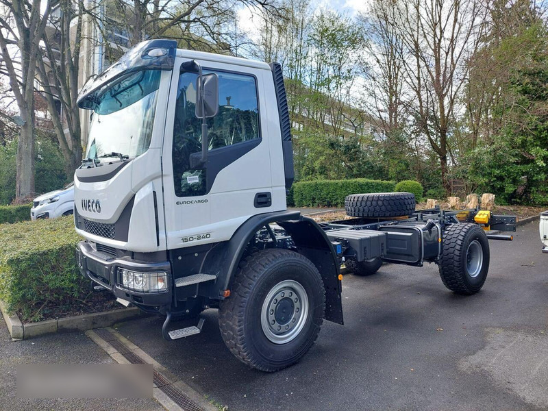 Iveco ML 150E24WS 4x4 - Fahrgestell LKW: das Bild 1 Iveco ML 150E24WS 4x4 - Fahrgestell LKW: das Bild 1