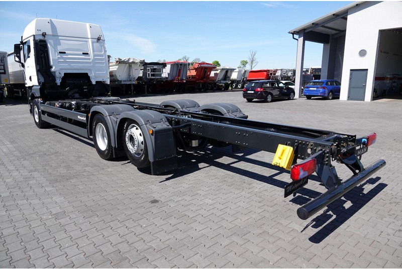 MAN TGX 26.520 / 6x2 / RAMA DŁ. 9,1M / OŚ PODNOSZONA / SKRĘTNA / DO - Fahrgestell LKW: das Bild 3 MAN TGX 26.520 / 6x2 / RAMA DŁ. 9,1M / OŚ PODNOSZONA / SKRĘTNA / DO - Fahrgestell LKW: das Bild 3