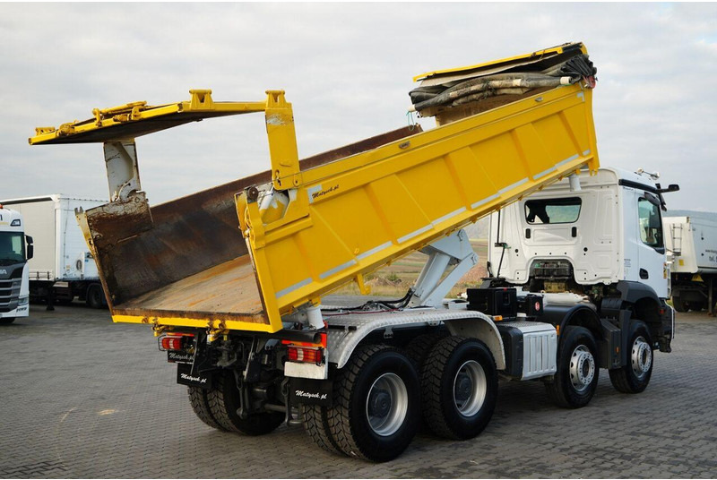 Mercedes-Benz AROCS 3243 / 8x4 / WYWROTKA DWUSTRONNA 6.2 M / HYDROBURTA / HYD - Kipper: das Bild 4 Mercedes-Benz AROCS 3243 / 8x4 / WYWROTKA DWUSTRONNA 6.2 M / HYDROBURTA / HYD - Kipper: das Bild 4