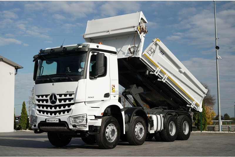 Mercedes-Benz AROCS 3243 / 8x4 / WYWROTKA DWUSTRONNA / HYDROBURTA / BORDMATIC - Kipper: das Bild 1 Mercedes-Benz AROCS 3243 / 8x4 / WYWROTKA DWUSTRONNA / HYDROBURTA / BORDMATIC - Kipper: das Bild 1