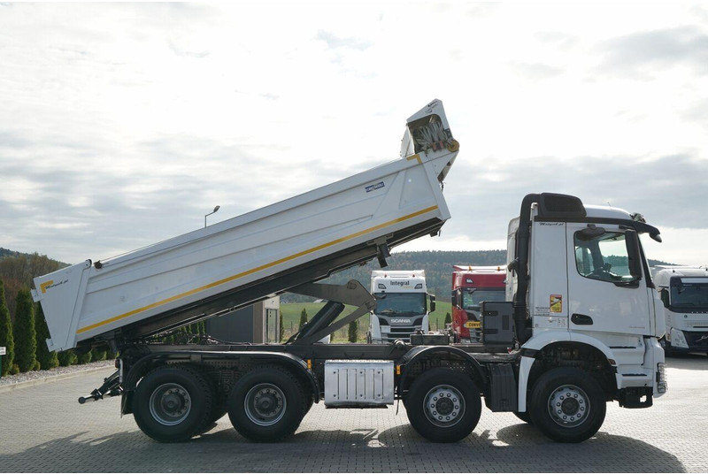 Mercedes-Benz AROCS 3243 / 8x4 / WYWROTKA DWUSTRONNA / HYDROBURTA / BORDMATIC - Kipper: das Bild 5 Mercedes-Benz AROCS 3243 / 8x4 / WYWROTKA DWUSTRONNA / HYDROBURTA / BORDMATIC - Kipper: das Bild 5