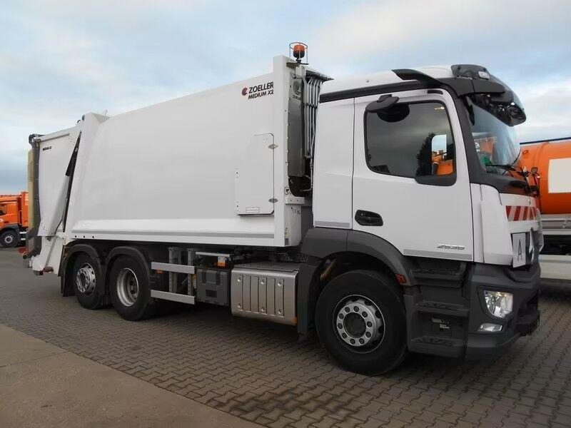 Mercedes-Benz Actros 2536 - Garbage truck - Müllwagen: das Bild 2 Mercedes-Benz Actros 2536 - Garbage truck - Müllwagen: das Bild 2