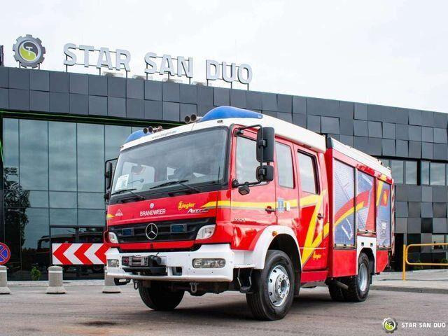 Mercedes-Benz MERCEDES BENZ ATEGO 1328 4x4 ZIEGLER LF 20/16 Fi - Feuerwehrfahrzeug: das Bild 1 Mercedes-Benz MERCEDES BENZ ATEGO 1328 4x4 ZIEGLER LF 20/16 Fi - Feuerwehrfahrzeug: das Bild 1