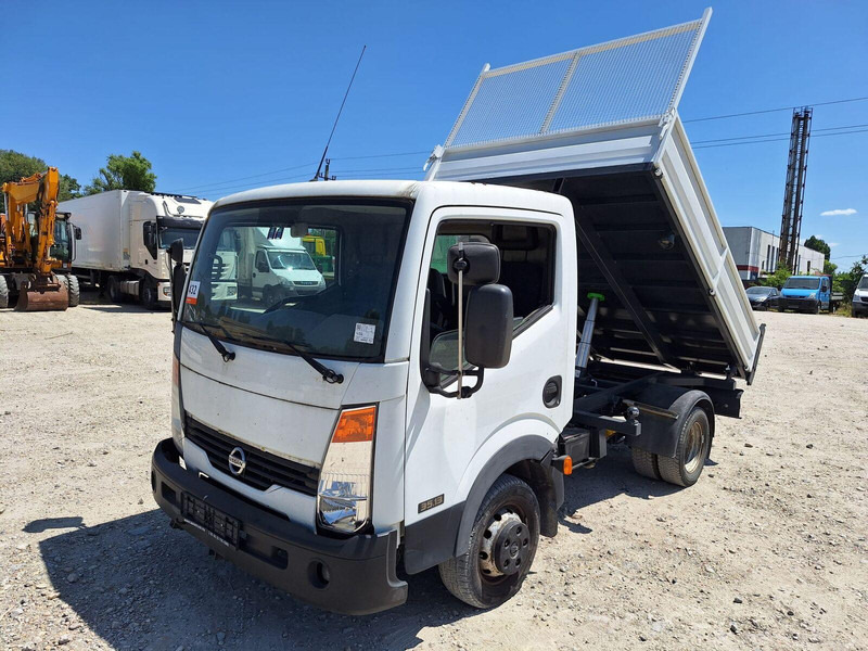 Nissan Cabstar 2,5 TDi - 3 sided Tipper - Kipper Transporter: das Bild 2 Nissan Cabstar 2,5 TDi - 3 sided Tipper - Kipper Transporter: das Bild 2