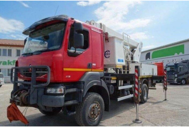Renault KERAX 410.19 4x4 Emelőkosaras Cela 17m - LKW mit Arbeitsbühne: das Bild 2 Renault KERAX 410.19 4x4 Emelőkosaras Cela 17m - LKW mit Arbeitsbühne: das Bild 2