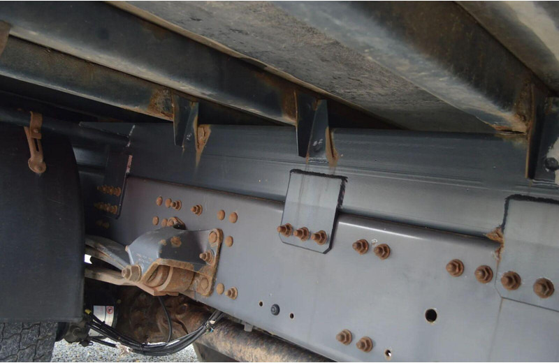 Volvo FE 18.320 FLATBED CRANE - Pritsche LKW, Autokran: das Bild 5 Volvo FE 18.320 FLATBED CRANE - Pritsche LKW, Autokran: das Bild 5