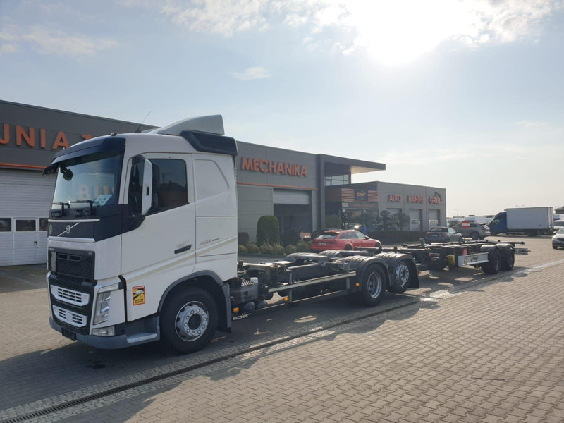 Volvo FH 460 EURO 6 BDF SWAP CHASSIS + TRAILER FLIEGL TWP180 - Fahrgestell LKW: das Bild 1 Volvo FH 460 EURO 6 BDF SWAP CHASSIS + TRAILER FLIEGL TWP180 - Fahrgestell LKW: das Bild 1