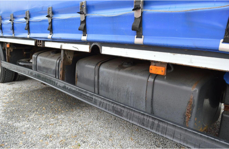 Plane LKW Volvo FL 290 12.290 CURTAIN TILT EURO 5: das Bild 7 Plane LKW Volvo FL 290 12.290 CURTAIN TILT EURO 5: das Bild 7