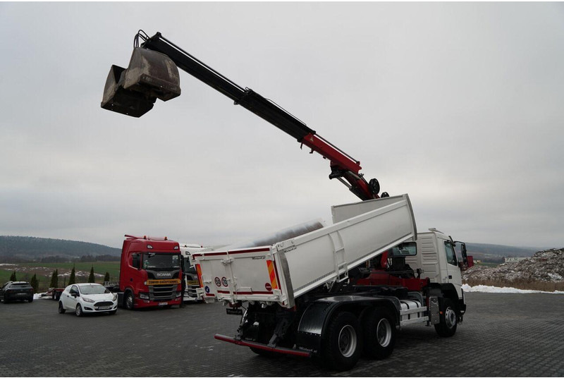 Volvo FMX 380 / 6x4 / WYWROTKA + HDS HMF 1820 K2 / HYDROBURTA / STEROW - Kipper, Autokran: das Bild 4 Volvo FMX 380 / 6x4 / WYWROTKA + HDS HMF 1820 K2 / HYDROBURTA / STEROW - Kipper, Autokran: das Bild 4