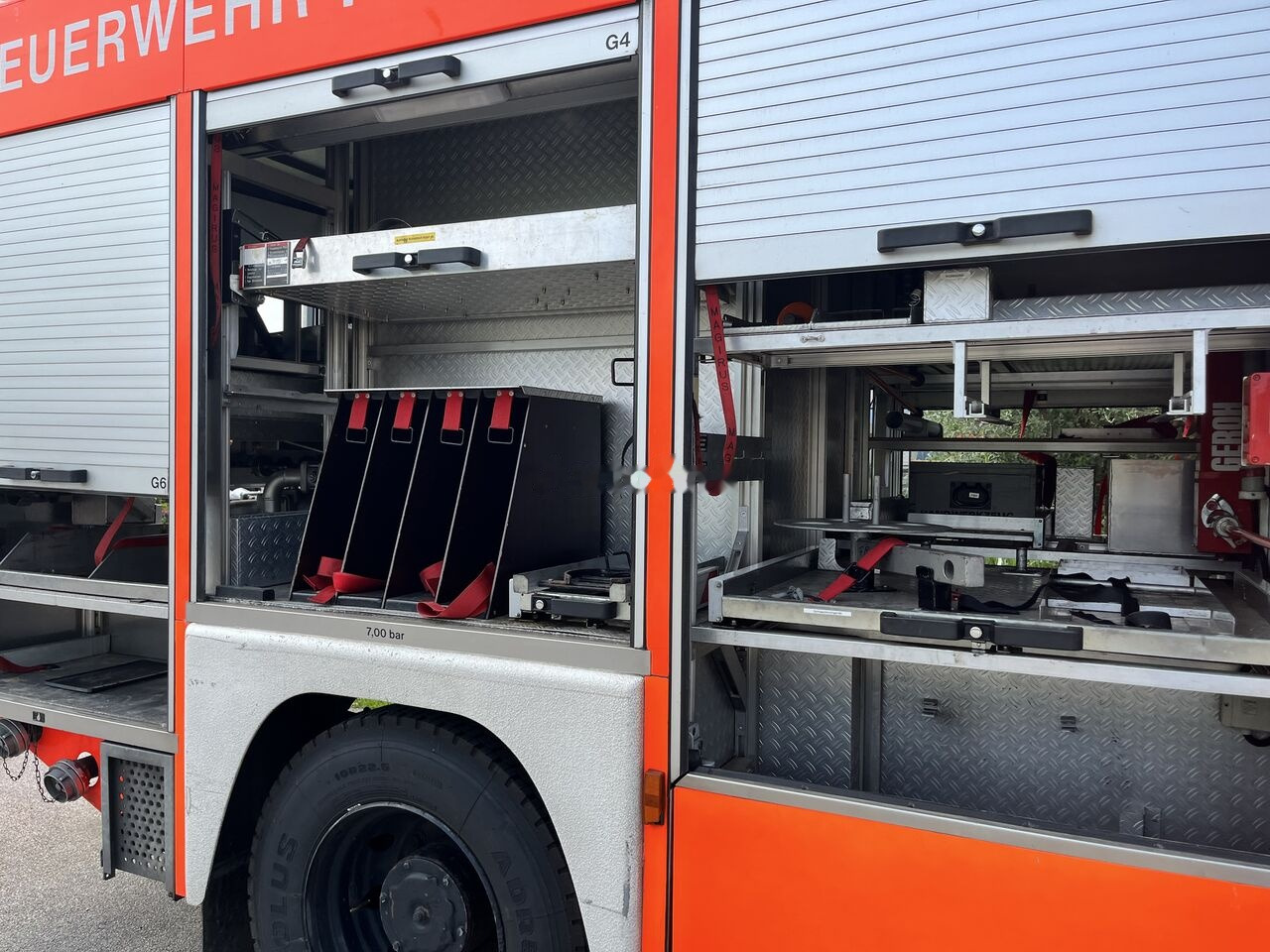 IVECO 135E24 - Feuerwehrfahrzeug: das Bild 4 IVECO 135E24 - Feuerwehrfahrzeug: das Bild 4