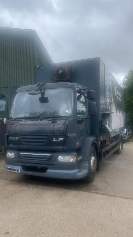 DAF LF 55-220 18 Ton Boxvan Fitted paper and Fabric Shredding Machine - Koffer LKW, Kommunal-/ Sonderfahrzeug: das Bild 1 DAF LF 55-220 18 Ton Boxvan Fitted paper and Fabric Shredding Machine - Koffer LKW, Kommunal-/ Sonderfahrzeug: das Bild 1
