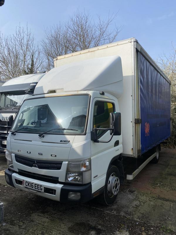 Mitsubishi Canter 7C18 7.5 Ton 18 ft Curtainsider - Plane LKW: das Bild 2 Mitsubishi Canter 7C18 7.5 Ton 18 ft Curtainsider - Plane LKW: das Bild 2