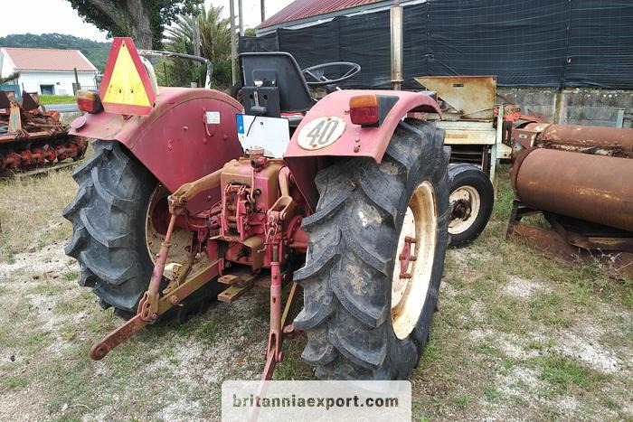 International 433 SA 4X2 | 2.5 diesel | brand new tyres | - Traktor: das Bild 4 International 433 SA 4X2 | 2.5 diesel | brand new tyres | - Traktor: das Bild 4