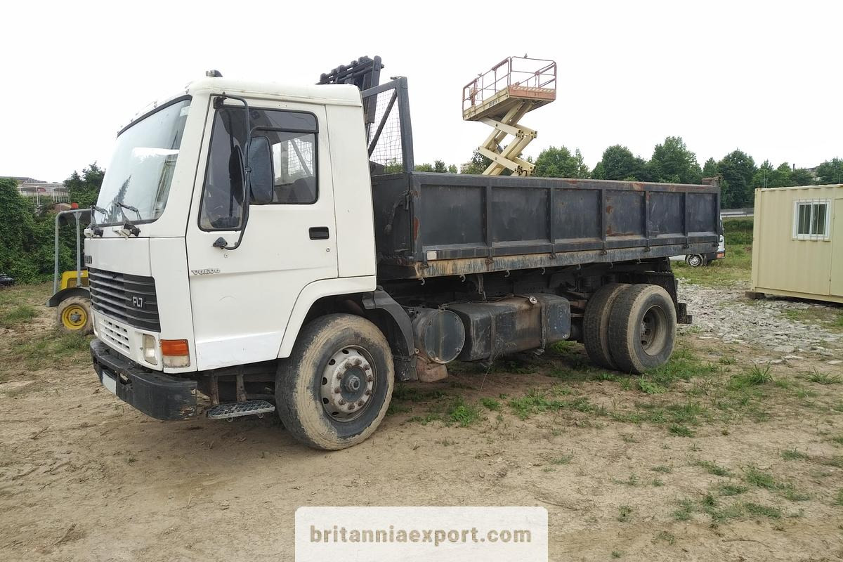 VOLVO FL7 260 HP 6 Cylinder | 19 Ton 3-Way Tipper Truck - Kipper: das Bild 4 VOLVO FL7 260 HP 6 Cylinder | 19 Ton 3-Way Tipper Truck - Kipper: das Bild 4