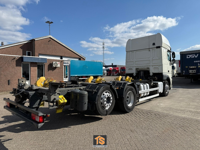 DAF XF 480 FAN SSC - LBW - RETARDER - BDF - KLIMA - GERMAN TRUCK - TOP! - Containerwagen/ Wechselfahrgestell LKW: das Bild 4 DAF XF 480 FAN SSC - LBW - RETARDER - BDF - KLIMA - GERMAN TRUCK - TOP! - Containerwagen/ Wechselfahrgestell LKW: das Bild 4