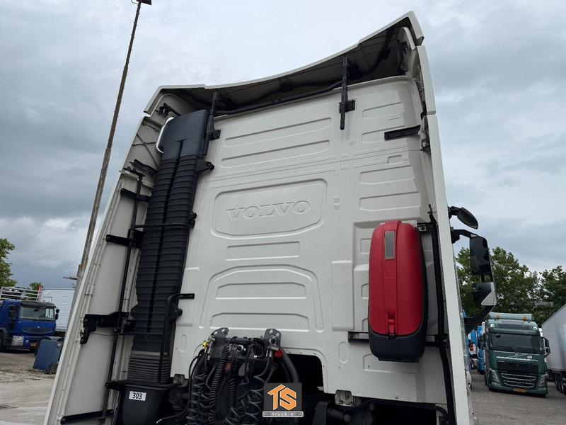 Volvo FH 460 EURO 6 - AUTOMATIC - 2 TANKS - NL TRUCK - APK/TUV 02/2026 - NEW TACHO - TOP! - Sattelzugmaschine: das Bild 5 Volvo FH 460 EURO 6 - AUTOMATIC - 2 TANKS - NL TRUCK - APK/TUV 02/2026 - NEW TACHO - TOP! - Sattelzugmaschine: das Bild 5