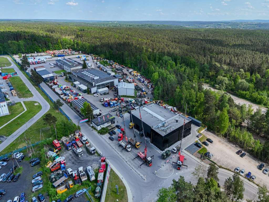 Tieflader Auflieger HRD Semitrailer Low Loader NRD NTS 3 Axle Tieflader: das Bild 13 Tieflader Auflieger HRD Semitrailer Low Loader NRD NTS 3 Axle Tieflader: das Bild 13