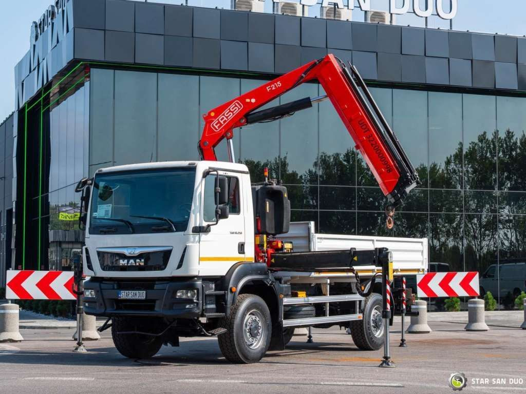 Autokran MAN  TGM 18.250 4x4 Fassi F215A.0.23 Active HDS Cran: das Bild 7