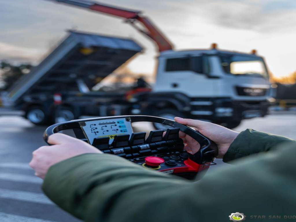 MAN TGS 26.360 6x6 PALFINGER PK 18001 EH Crane Kipe - Autokran: das Bild 5 MAN TGS 26.360 6x6 PALFINGER PK 18001 EH Crane Kipe - Autokran: das Bild 5