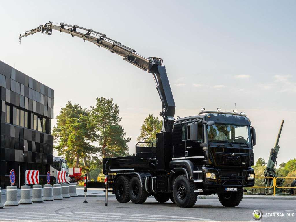 MAN TGS 26.420 6x6 HMF 3000 K6 Fly Jib Crane Basket - Autokran: das Bild 2 MAN TGS 26.420 6x6 HMF 3000 K6 Fly Jib Crane Basket - Autokran: das Bild 2