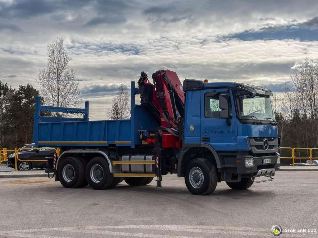 Mercedes-Benz ACTROS 3341 6x6 HMF 4220 K4 CRANE KIPPER - Kipper: das Bild 4 Mercedes-Benz ACTROS 3341 6x6 HMF 4220 K4 CRANE KIPPER - Kipper: das Bild 4