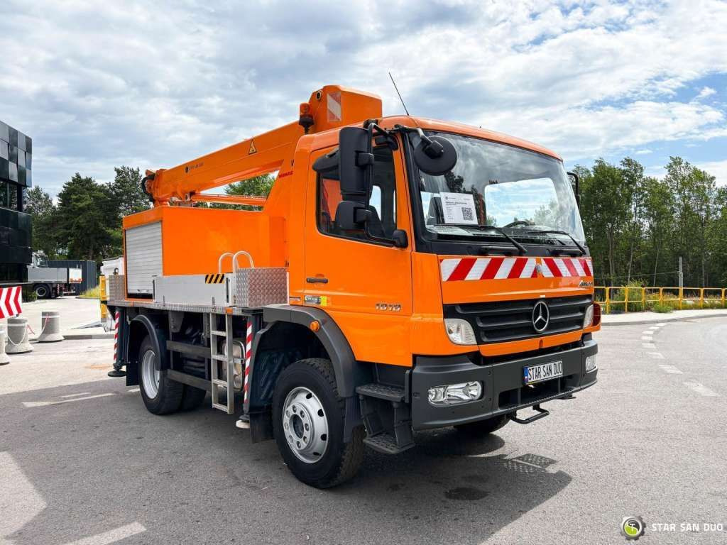 Mercedes-Benz ATEGO 4x4 1018 WUMAG WT 170 Platform Lift 17m - LKW mit Arbeitsbühne: das Bild 2 Mercedes-Benz ATEGO 4x4 1018 WUMAG WT 170 Platform Lift 17m - LKW mit Arbeitsbühne: das Bild 2
