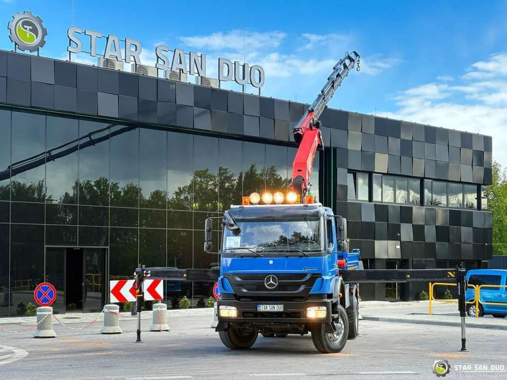 Mercedes-Benz AXOR 1833 4x4 Palfinger PK 22002 EH Crane Winch - Autokran: das Bild 3 Mercedes-Benz AXOR 1833 4x4 Palfinger PK 22002 EH Crane Winch - Autokran: das Bild 3