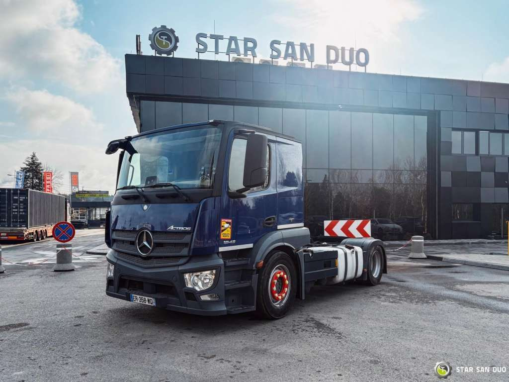 Mercedes-Benz ACTROS 1843 4x2 EURO 6 Hydraulic LOHR - Sattelzugmaschine: das Bild 3 Mercedes-Benz ACTROS 1843 4x2 EURO 6 Hydraulic LOHR - Sattelzugmaschine: das Bild 3