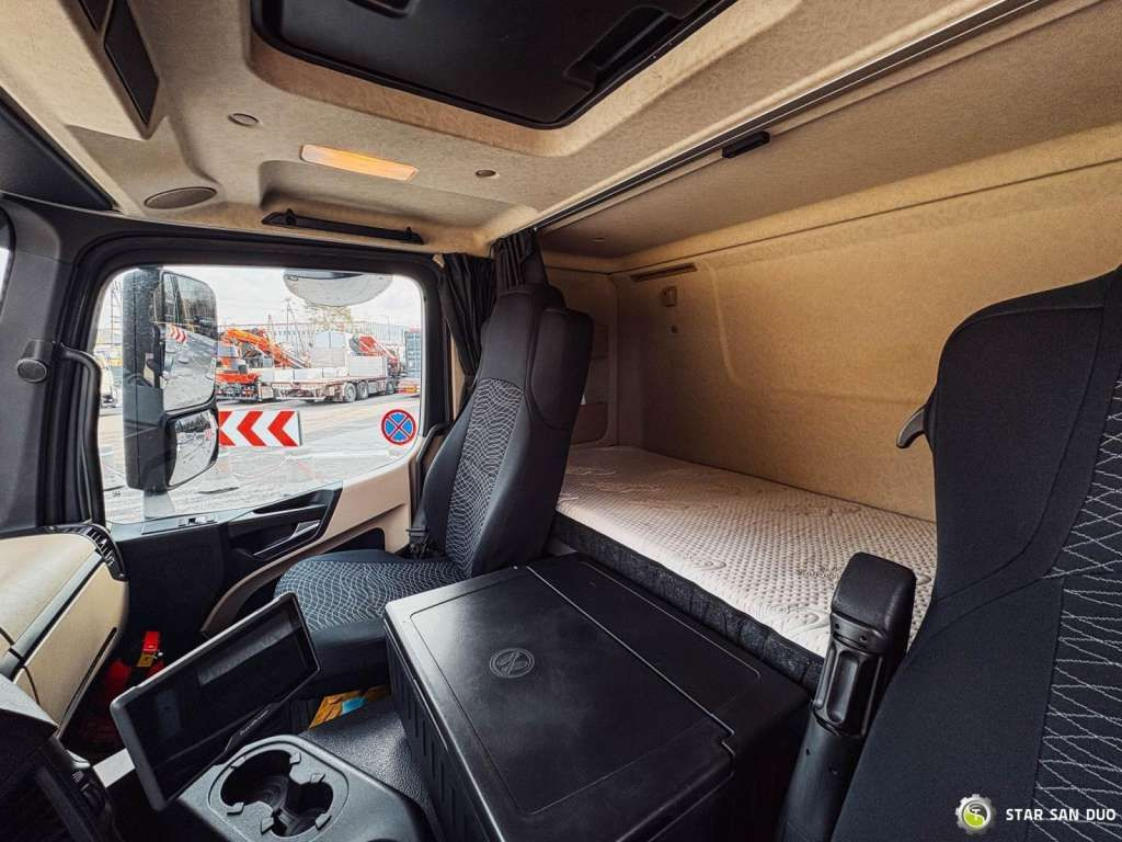Sattelzugmaschine Mercedes-Benz  ACTROS 1843 4x2 EURO 6 Hydraulic LOHR: das Bild 27