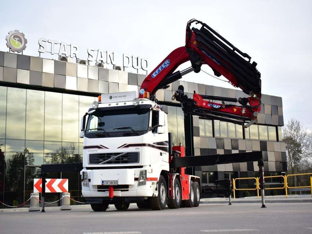 Volvo FH 520 8x2 EFFER 850 Fly Jib Winch 5th - Sattelzugmaschine: das Bild 2 Volvo FH 520 8x2 EFFER 850 Fly Jib Winch 5th - Sattelzugmaschine: das Bild 2