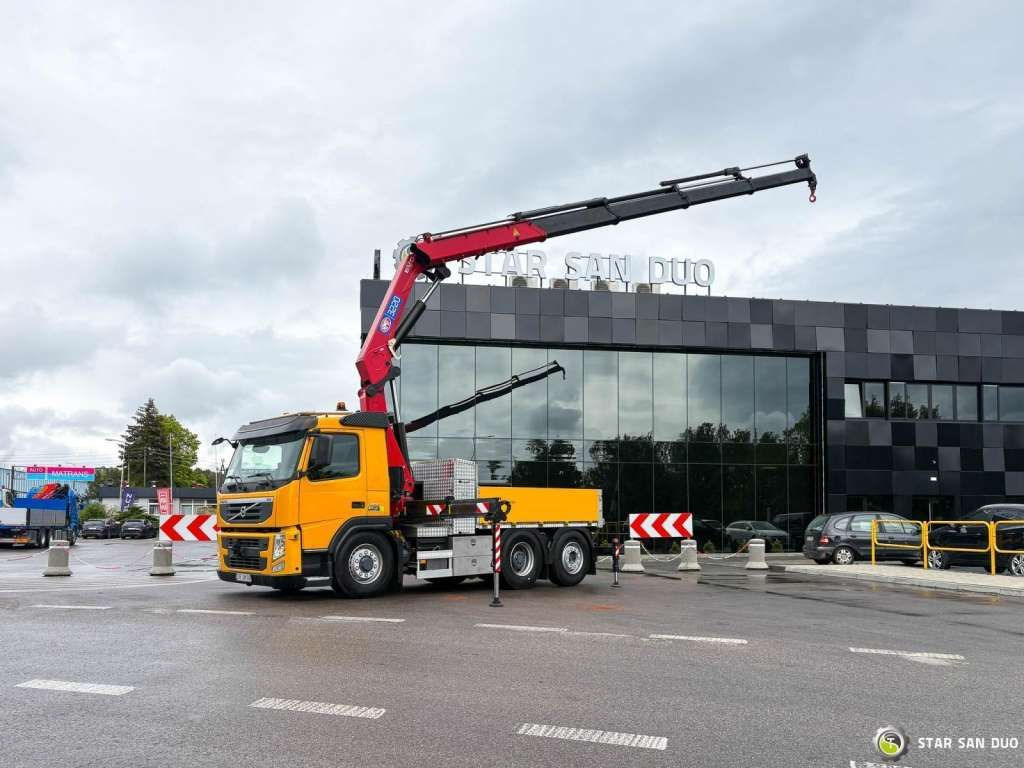 Sattelzugmaschine Volvo  FM 460 6x4x4 HMF 3220 Crane HDS: das Bild 9