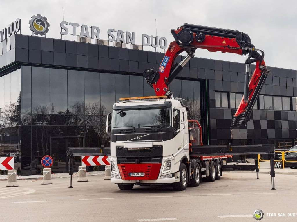 Volvo FH 550 8x2 HMF 8520 FLY JIB Winch Crane Euro 6 - Autokran: das Bild 2 Volvo FH 550 8x2 HMF 8520 FLY JIB Winch Crane Euro 6 - Autokran: das Bild 2