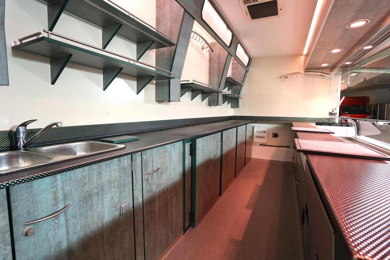 Wochenmarktmobil Seico - Verkaufsfahrzeug: das Bild 4 Wochenmarktmobil Seico - Verkaufsfahrzeug: das Bild 4