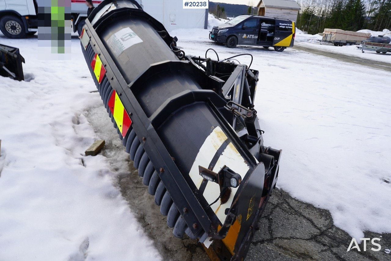 Tellefsdal Plog - Anbauteil für LKW: das Bild 1 Tellefsdal Plog - Anbauteil für LKW: das Bild 1