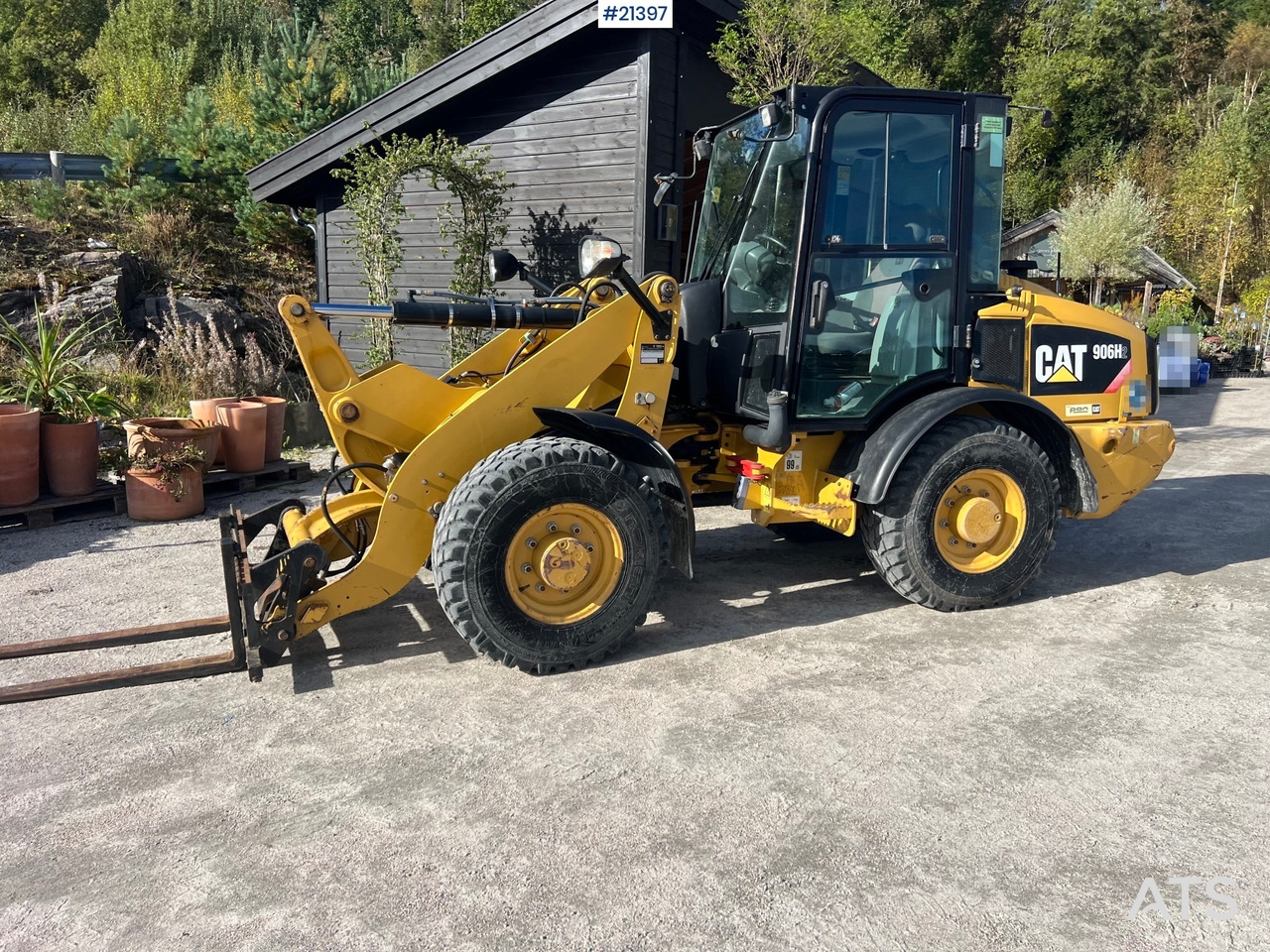 CAT 906H2 - Radlader: das Bild 2 CAT 906H2 - Radlader: das Bild 2