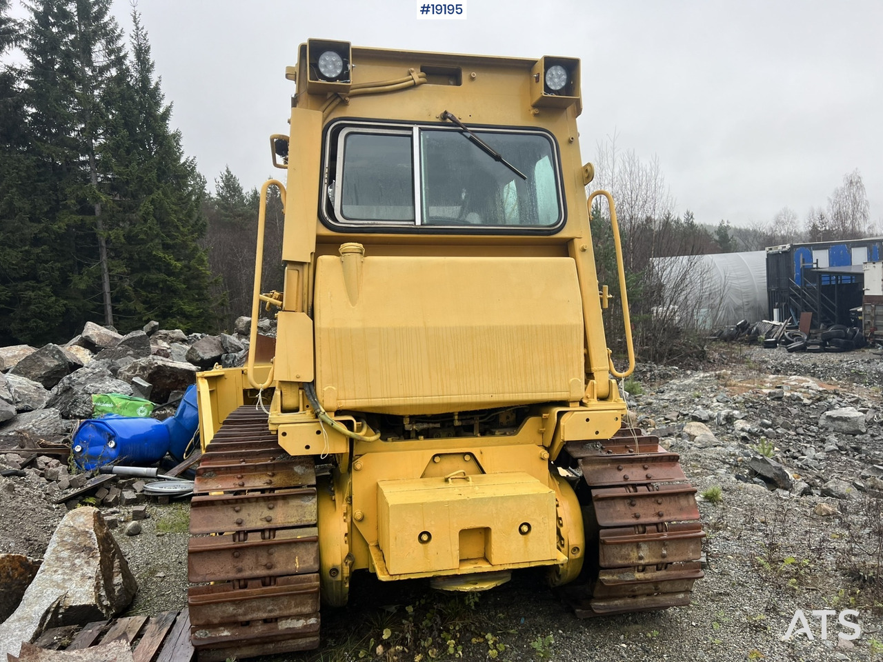 Caterpillar D5B - Bulldozer: das Bild 2 Caterpillar D5B - Bulldozer: das Bild 2