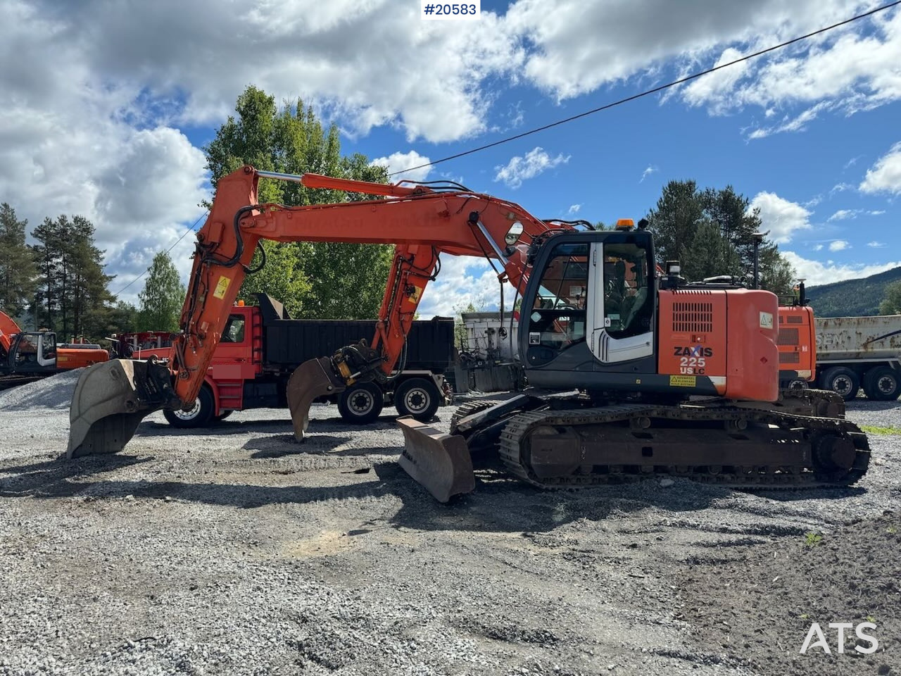 Hitachi ZX225 - Bagger: das Bild 4 Hitachi ZX225 - Bagger: das Bild 4