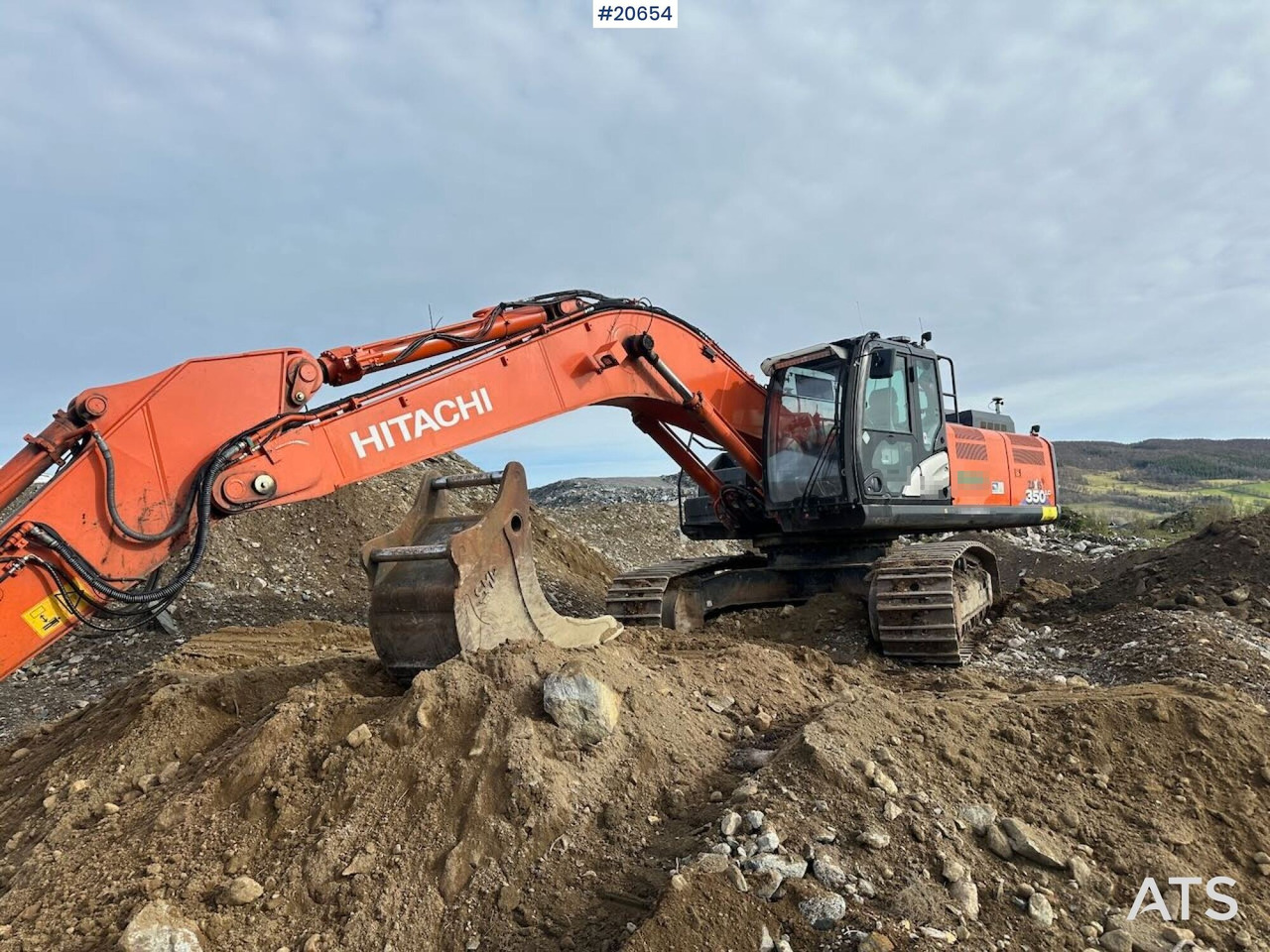 Hitachi ZX350LC-6 - Bagger: das Bild 2 Hitachi ZX350LC-6 - Bagger: das Bild 2