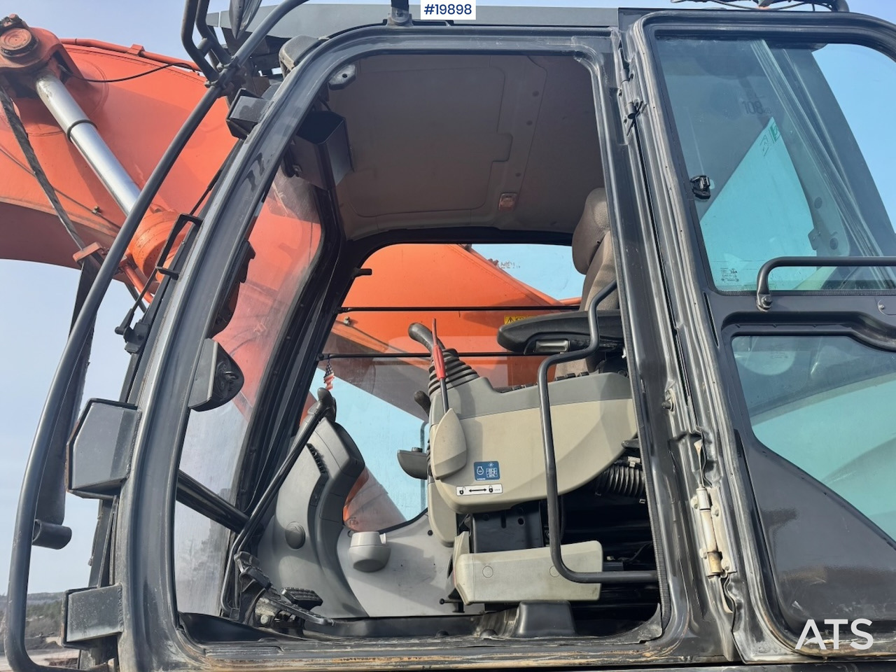 Bagger Hitachi ZX670LCH-5: das Bild 36
