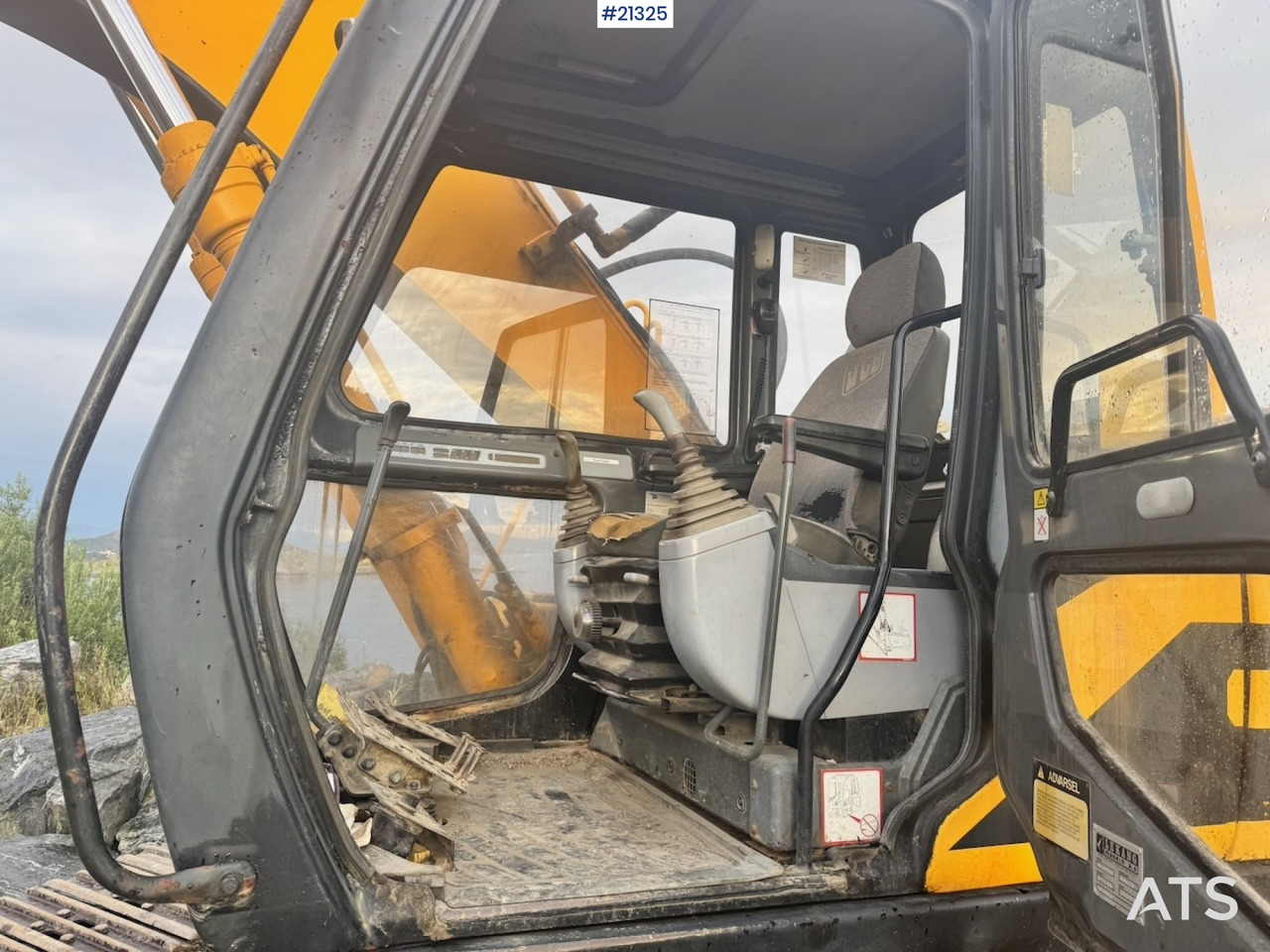 Kettenbagger Jcb JS200LC: das Bild 24