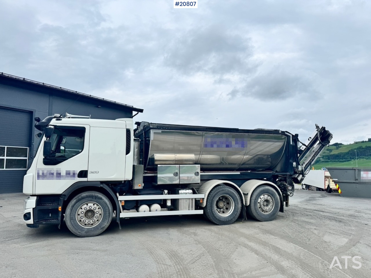 Volvo FE320 - LKW, Asphalttechnik: das Bild 1 Volvo FE320 - LKW, Asphalttechnik: das Bild 1