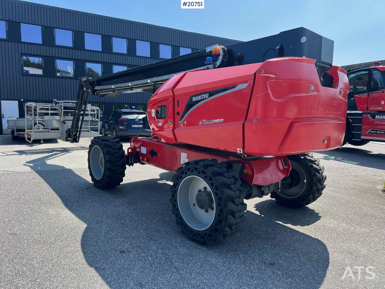 Manitou 220 TJ+ - Teleskopbühne: das Bild 1 Manitou 220 TJ+ - Teleskopbühne: das Bild 1