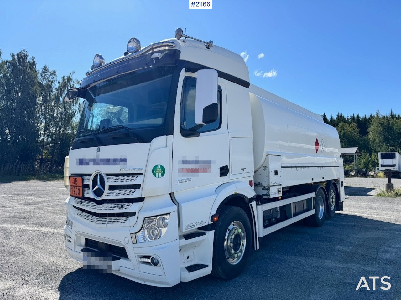 Mercedes Actros 2553 - Tankwagen: das Bild 1 Mercedes Actros 2553 - Tankwagen: das Bild 1