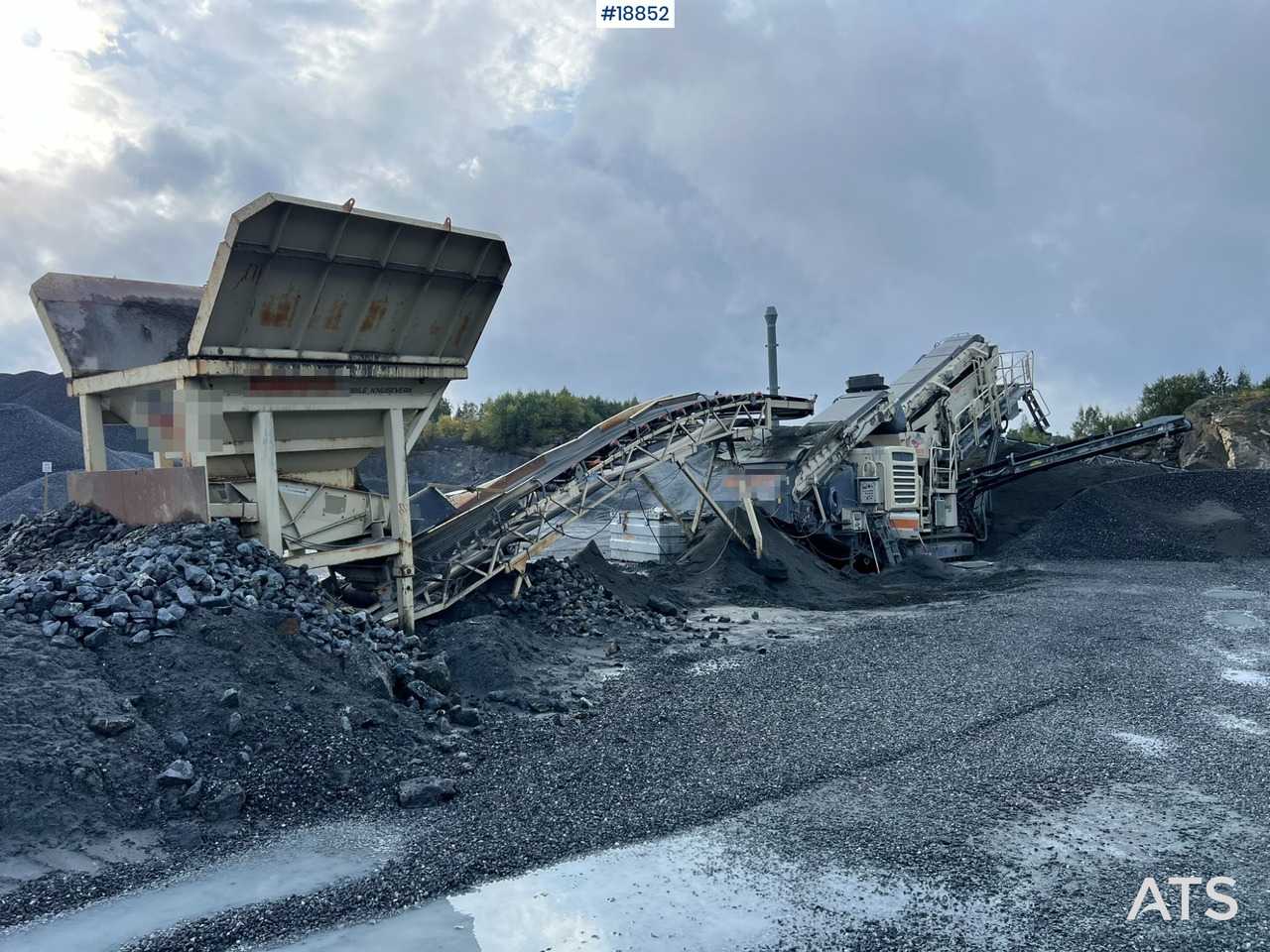 Metso Lokotrack LT220D Finknuser m/ sikt, matekasse og transportbånd - Mobile Brechanlage: das Bild 2 Metso Lokotrack LT220D Finknuser m/ sikt, matekasse og transportbånd - Mobile Brechanlage: das Bild 2