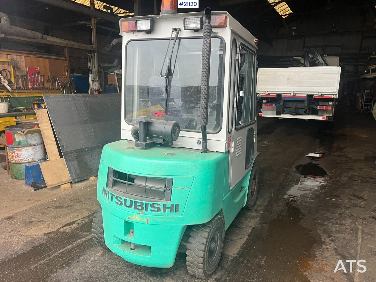 Mitsubishi FD-25 - Elektrostapler: das Bild 4 Mitsubishi FD-25 - Elektrostapler: das Bild 4