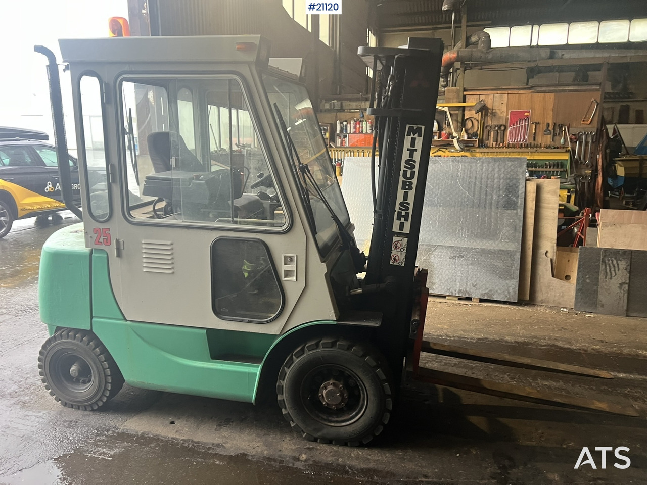 Mitsubishi FD-25 - Elektrostapler: das Bild 2 Mitsubishi FD-25 - Elektrostapler: das Bild 2